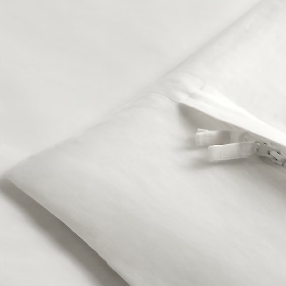 Banana Republic Heirloom Embroidery Duvet Cover White Queen Size Duvet Set - Picture 3 of 3